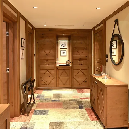 Hotel Grey Family 4*